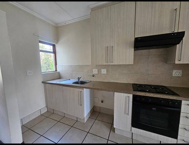 1 BEDROOM PROPERTY TO RENT IN LONEHILL